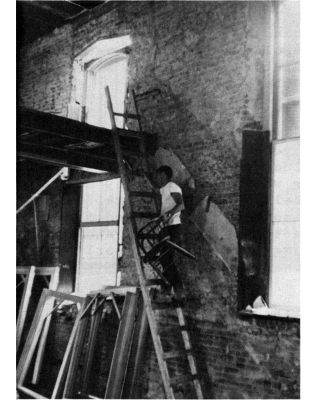 Interior of the gutted courthouse during restoration in
1966. Photo by Lee Hubbard.