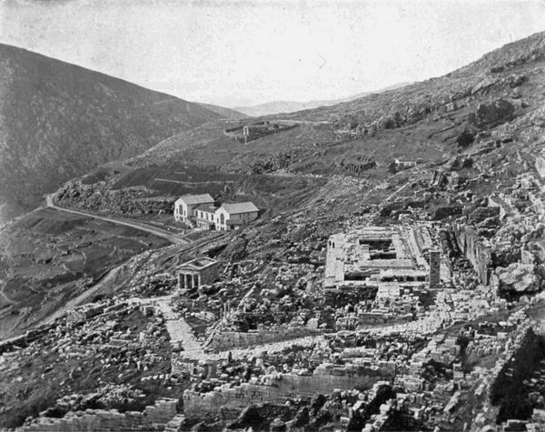 DELPHI&mdash;GULF OF CORINTH IN THE DISTANCE