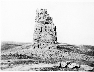 Fig. 28.&mdash;NESHABAH, TOWER TOMB.