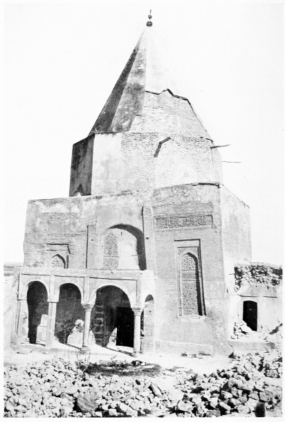 Fig. 174.&mdash;MÔṢUL, TOMB OF THE IMÂM YAḤYÂ.